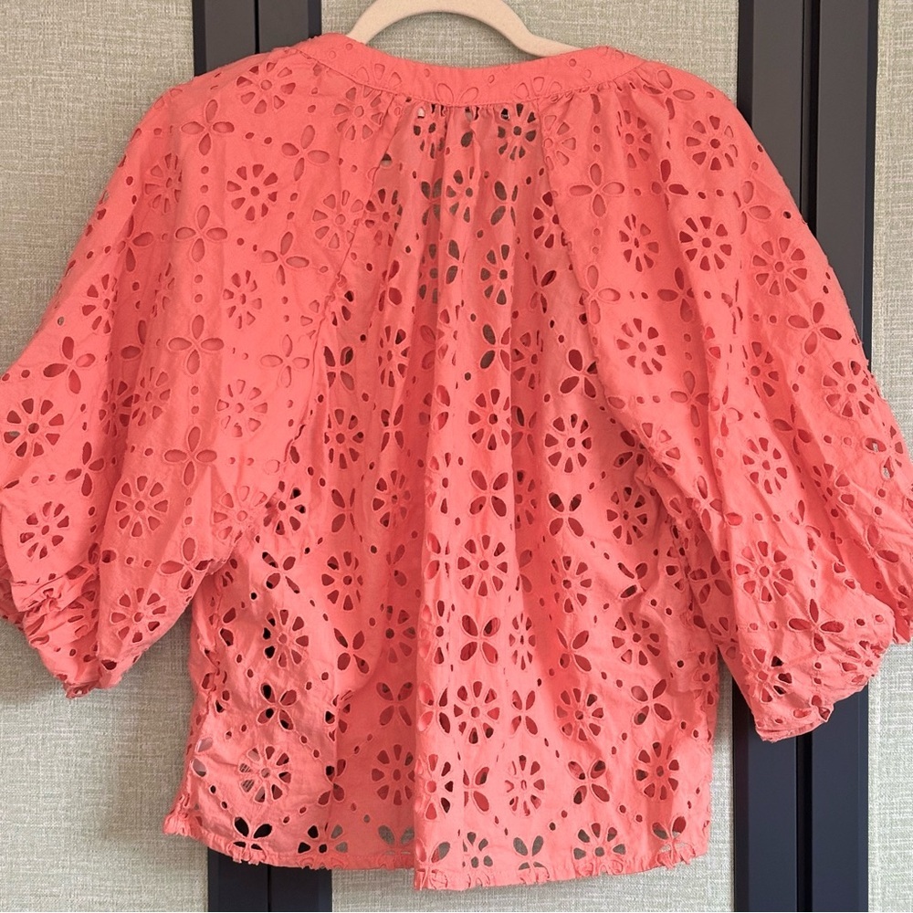 Joe’s Jeans 100% Cotton Eyelet Lace Blousen Sleeve Top, Peach Pink, NWOT, Size L - Picture 3 of 9